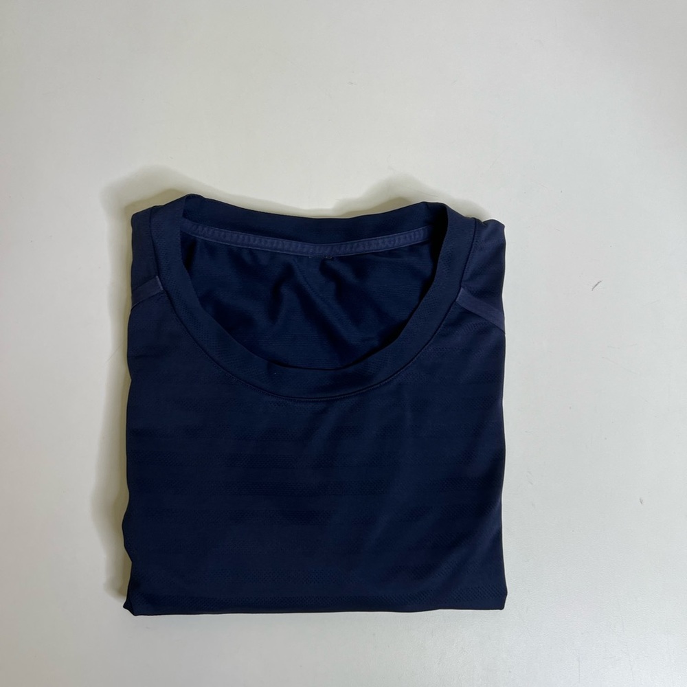 Pair of Men’s Rhone Reign Performance T-Shirt Black and Navy Blue - Size XL - Picture 14 of 15